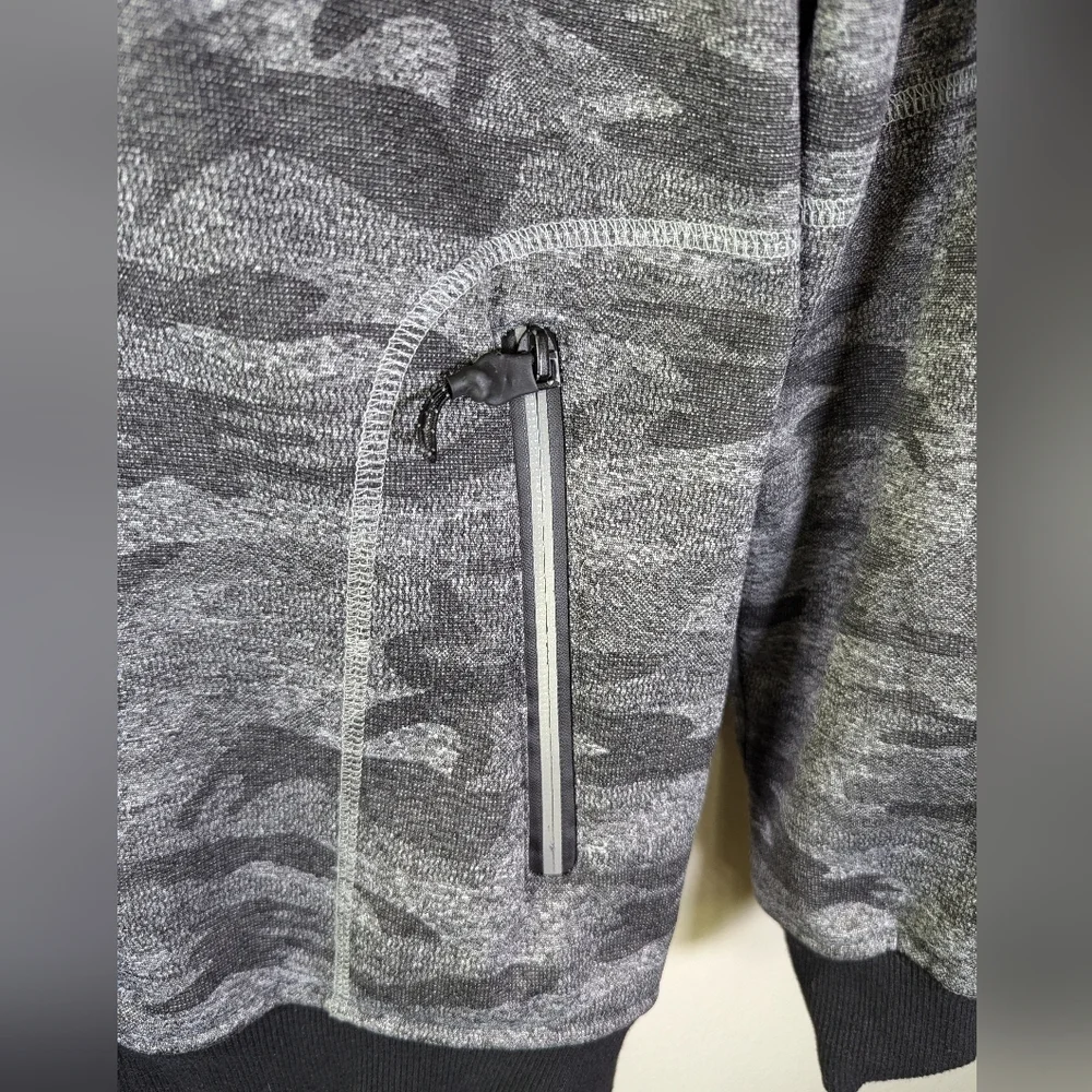 Encrypted boys medium (10/12) gray camo zip up jacket